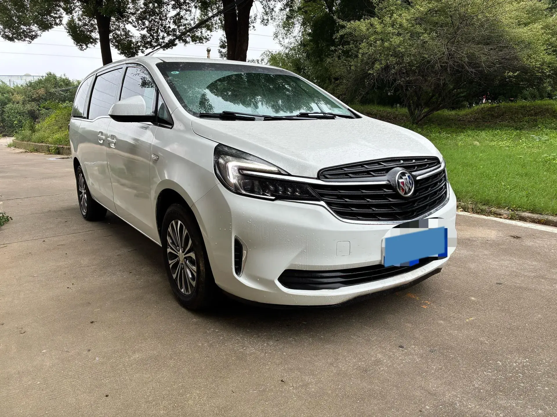 2022 BUICK GL8 thumbnail 3