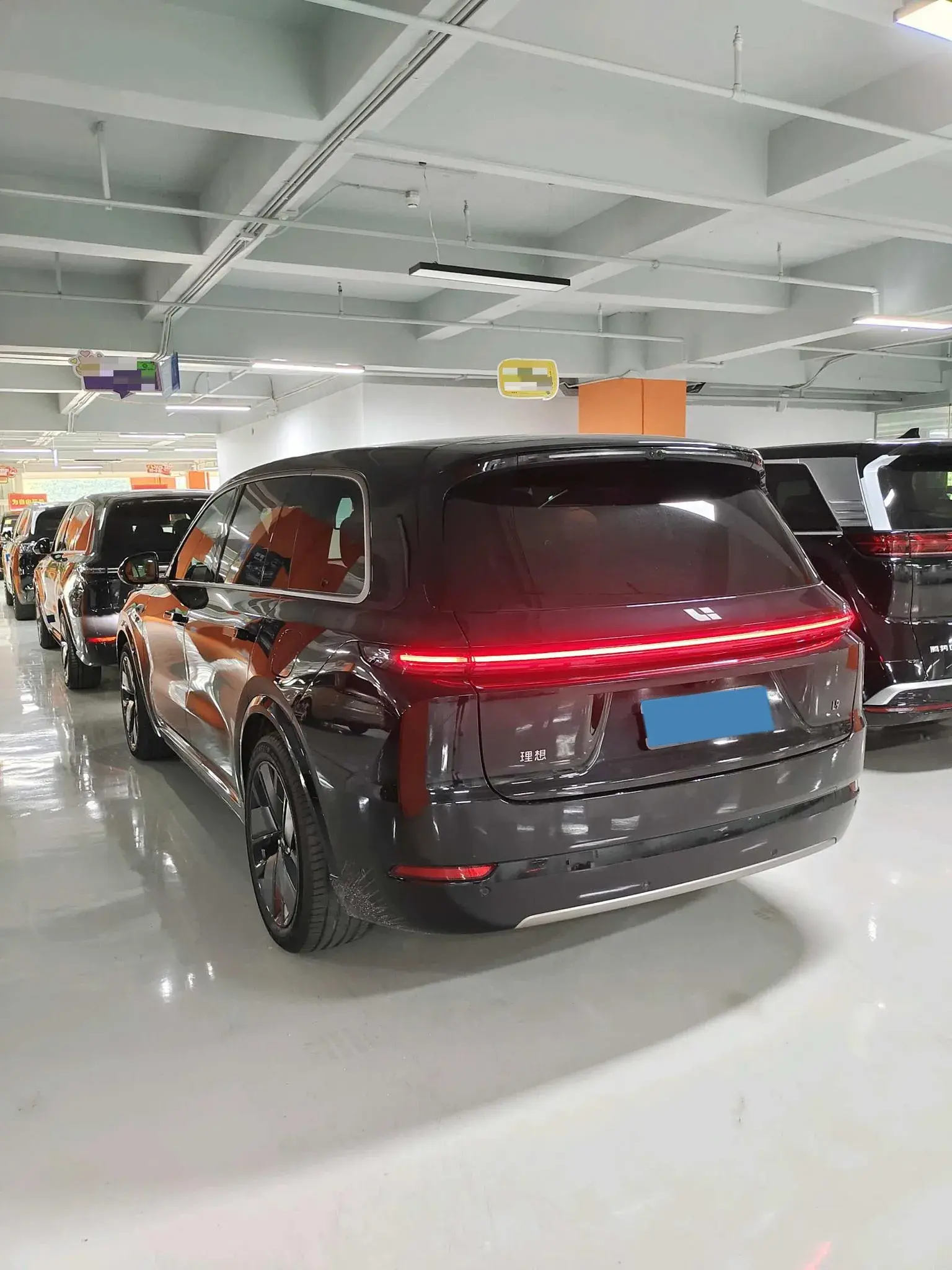 2025 LI L9 thumbnail 4