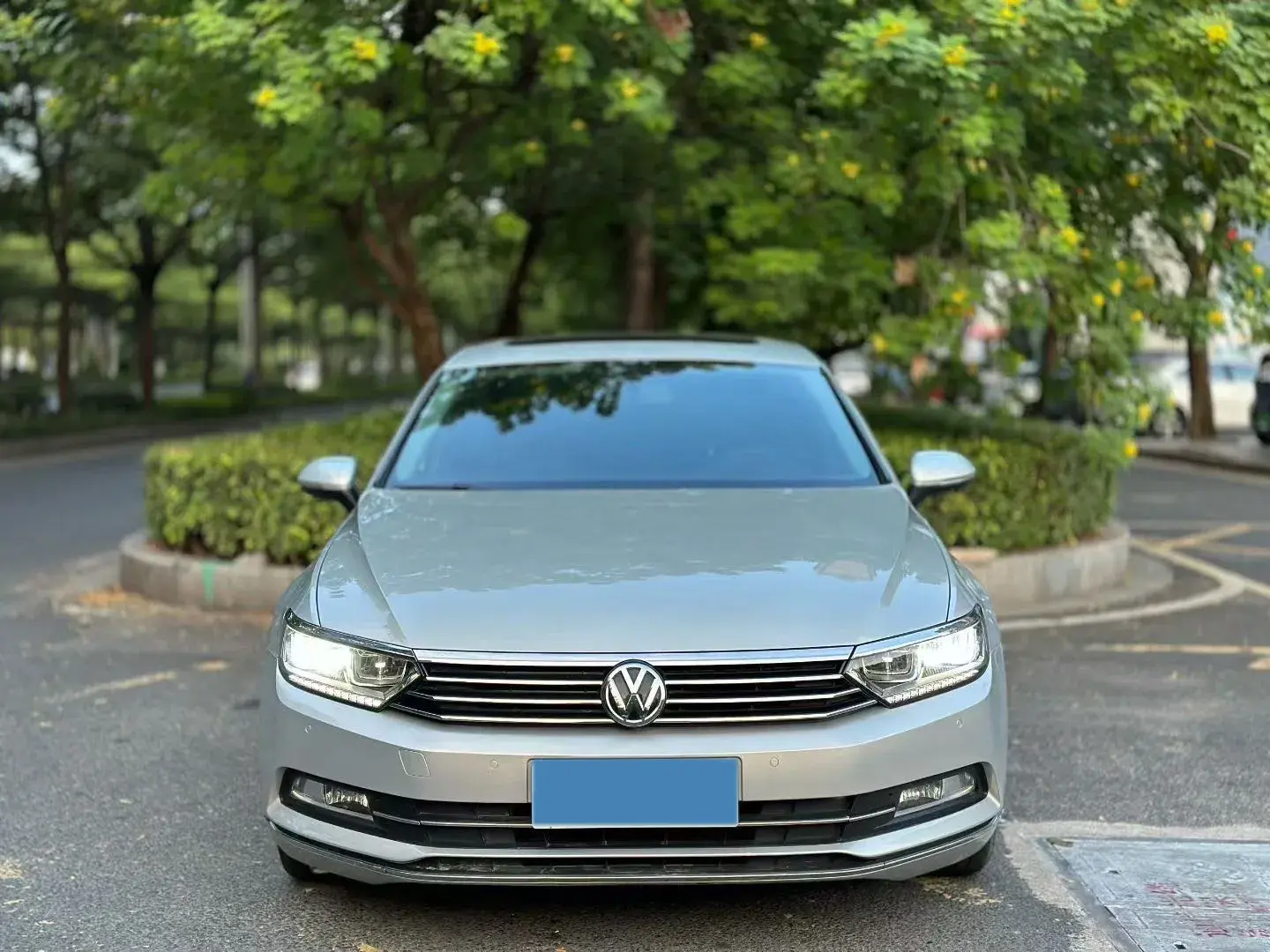 2019 VOLKSWAGEN MAGOTAN thumbnail 2