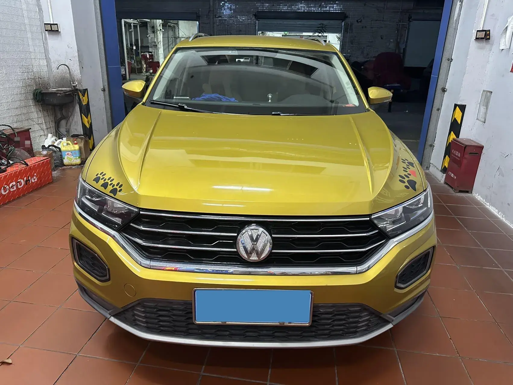 2018 VOLKSWAGEN T-ROC thumbnail 2