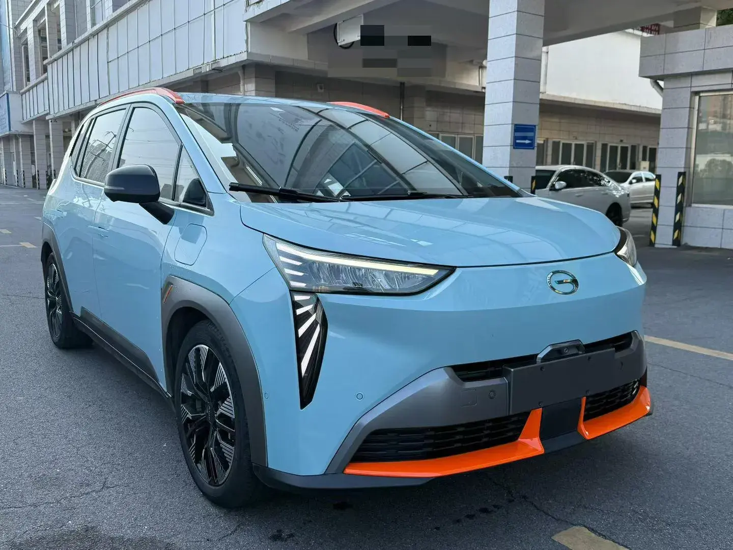 2022 AION Y thumbnail 3