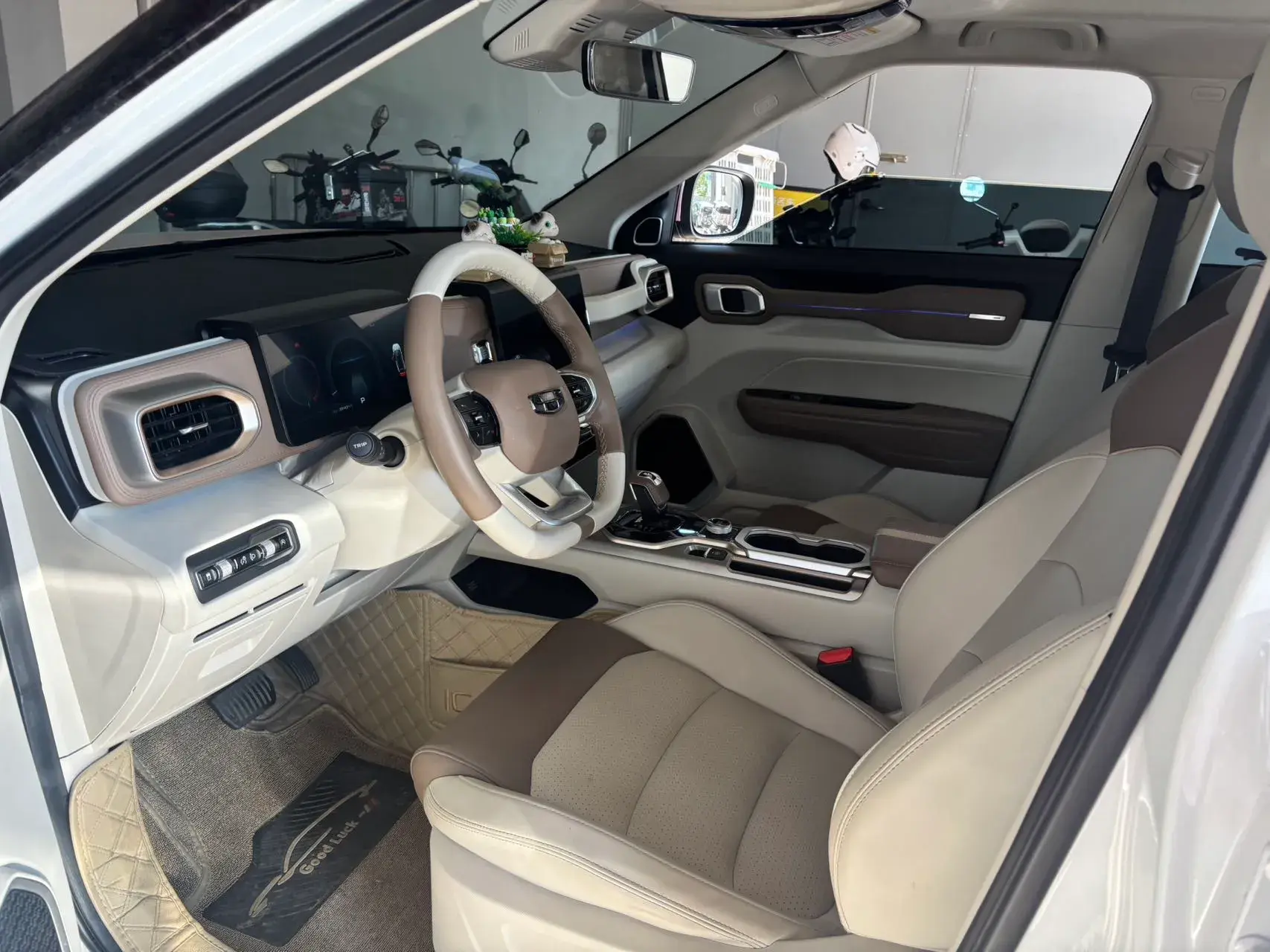 2020 GEELY ICON thumbnail 3