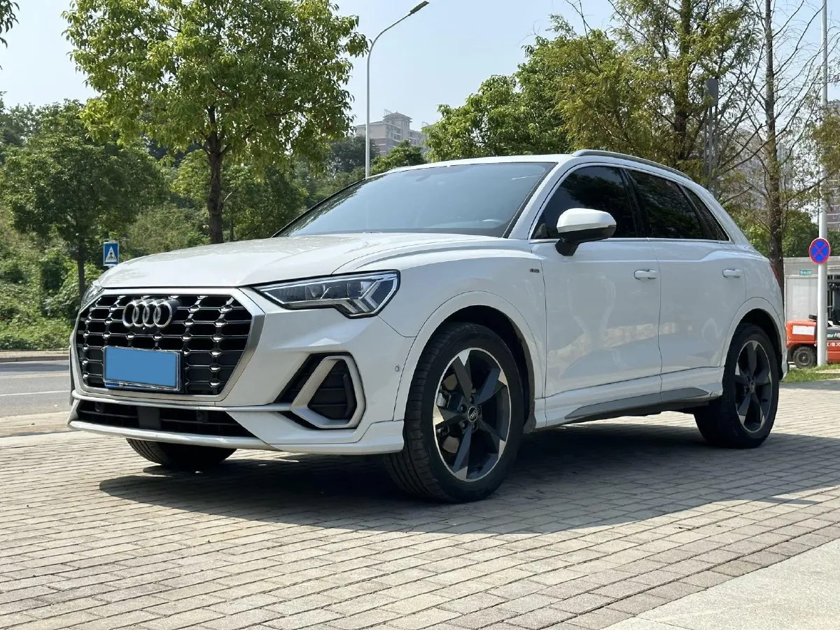 2021 Audi Q3 1.4T 150HP L4 7DCT,autocango,china used car exporter,china ev exporter,chinese used car exporter,chinese used ev exporter