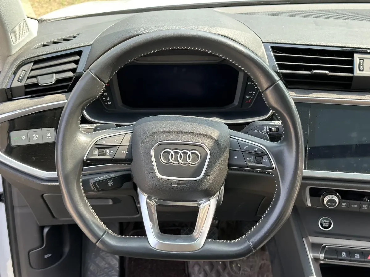 2021 Audi Q3 1.4T 150HP L4 7DCT,autocango,china used car exporter,china ev exporter,chinese used car exporter,chinese used ev exporter