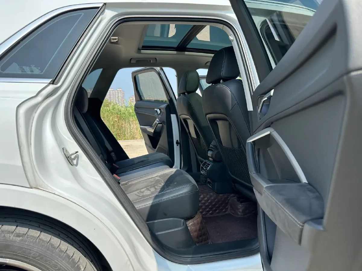 2021 Audi Q3 1.4T 150HP L4 7DCT,autocango,china used car exporter,china ev exporter,chinese used car exporter,chinese used ev exporter