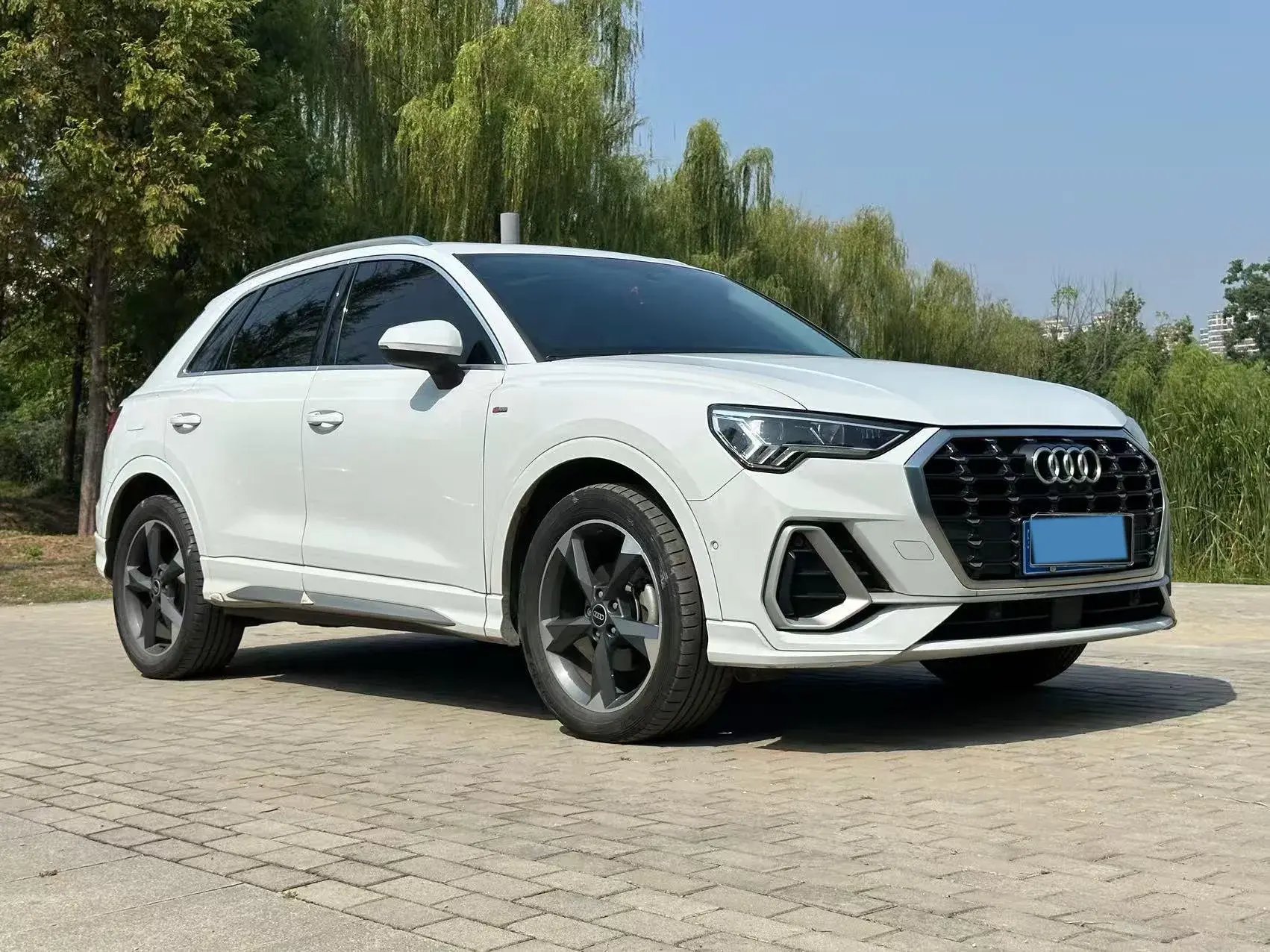 2021 AUDI Q3 thumbnail 2