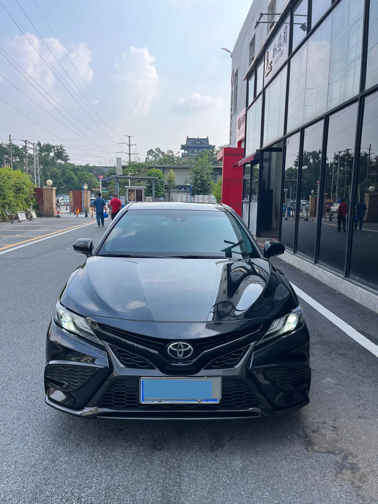 2022 TOYOTA CAMRY thumbnail 2