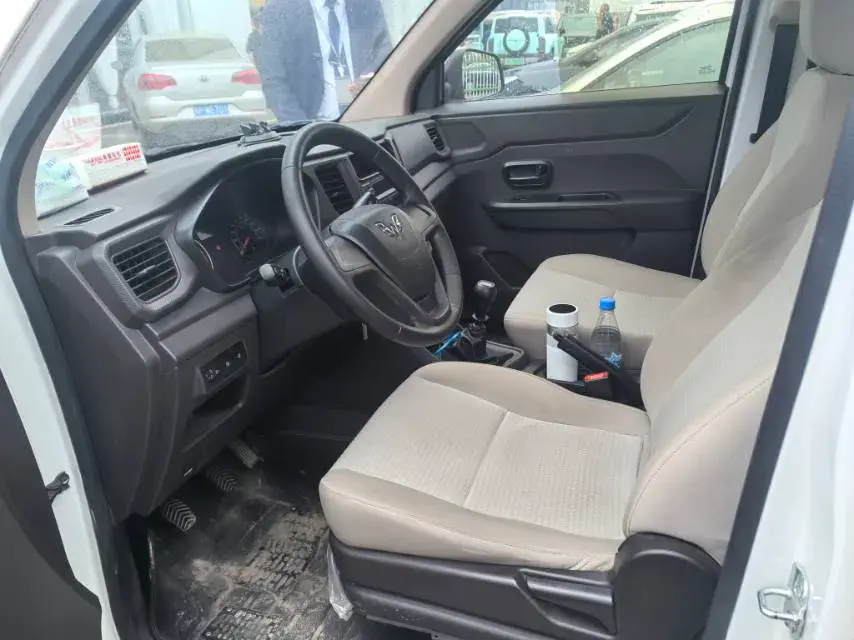 2019 WULING HONGGUANG thumbnail 2