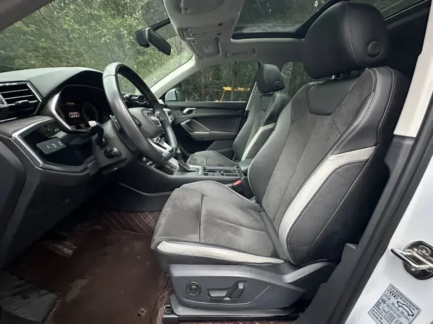 2022 AUDI Q3 thumbnail 4