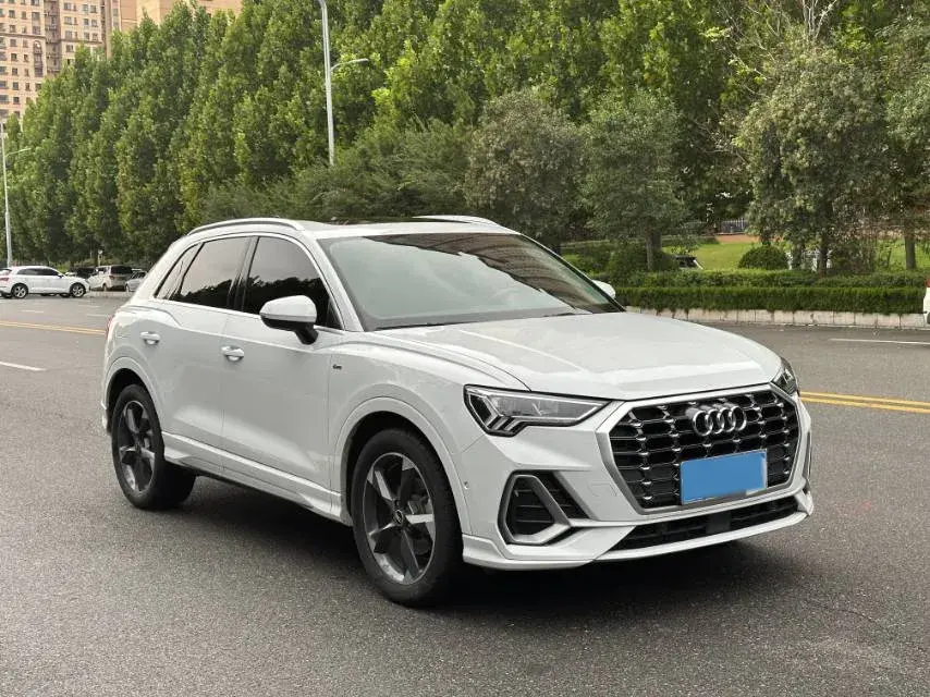2022 AUDI Q3 thumbnail 3