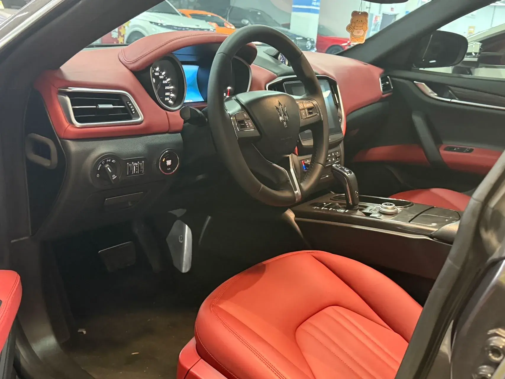 2019 MASERATI GHIBLI thumbnail 4