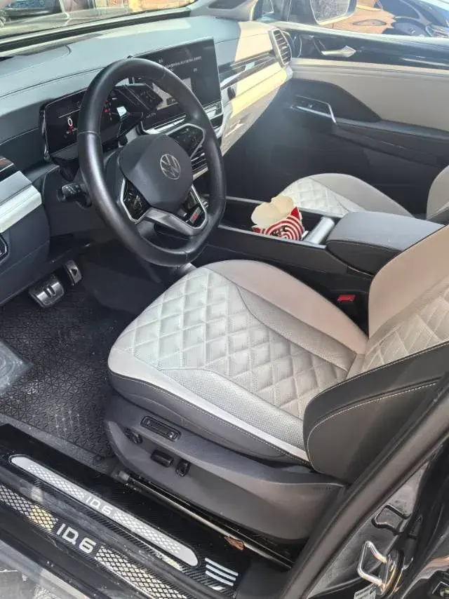 2022 VOLKSWAGEN ID.6 thumbnail 2