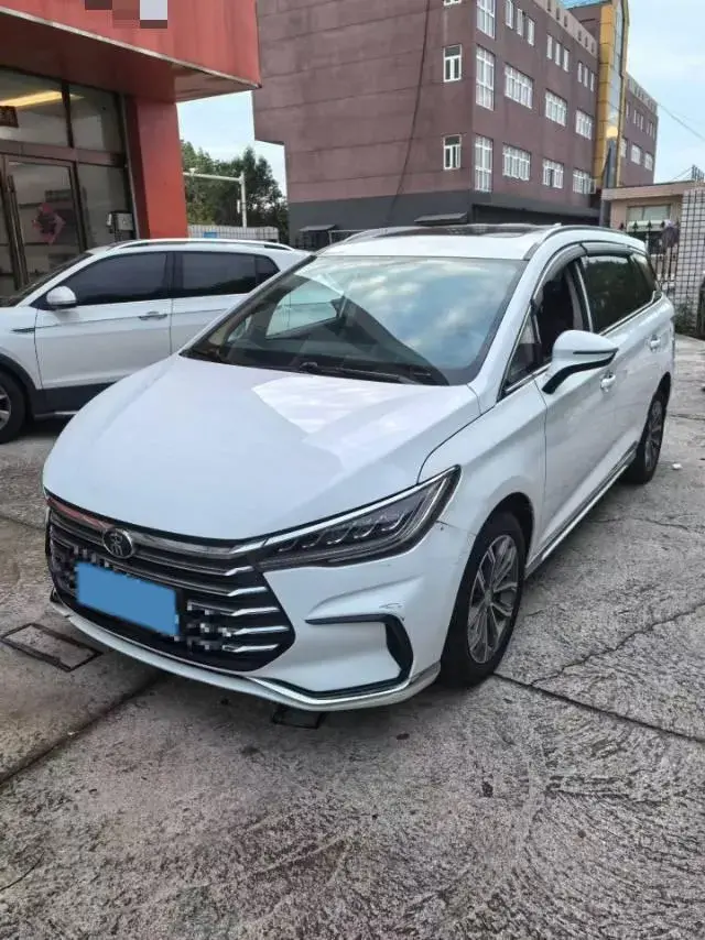 2021 BYD SONG view 1