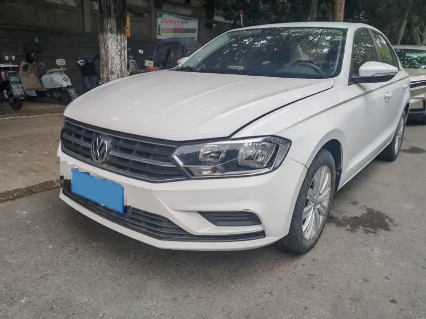 2019 VOLKSWAGEN BORA view 1