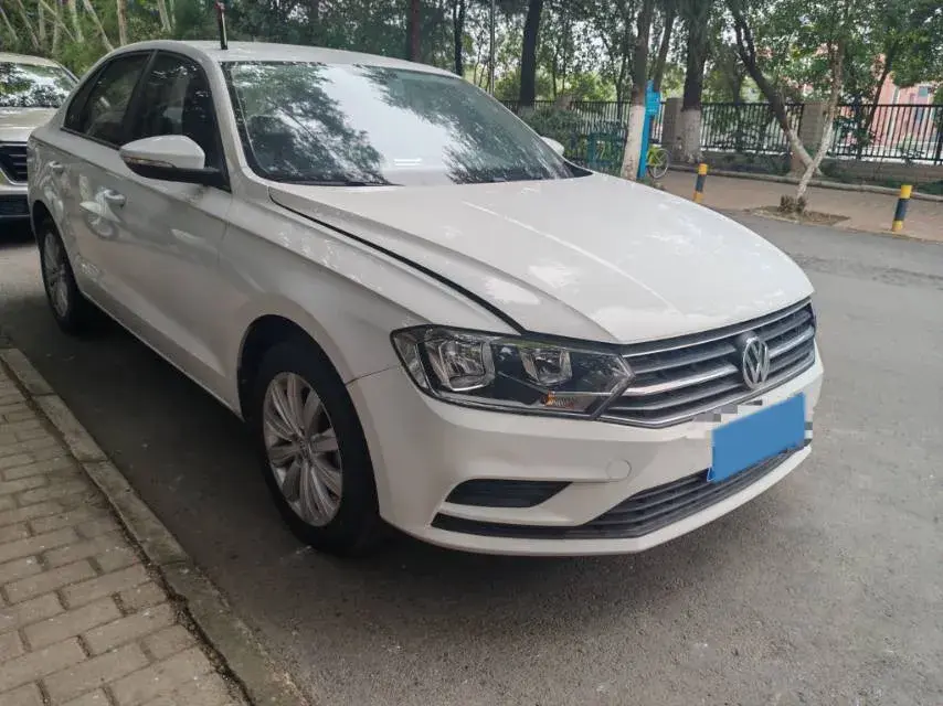 2019 VOLKSWAGEN BORA thumbnail 3