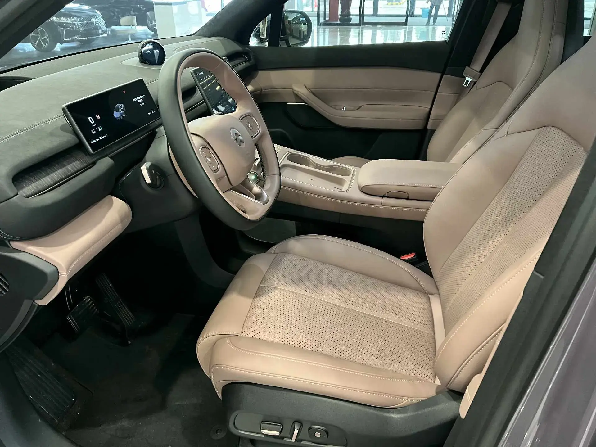 2024 NIO EC6 thumbnail 4