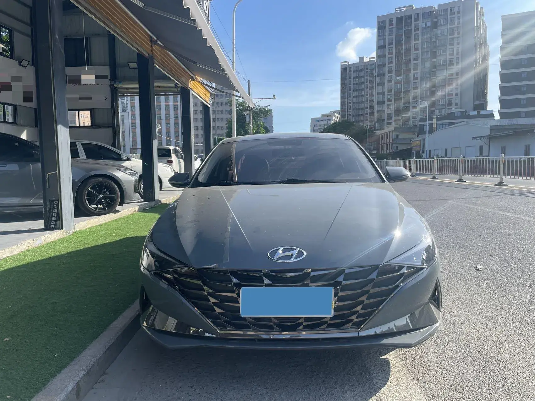 2022 HYUNDAI ELANTRA thumbnail 2