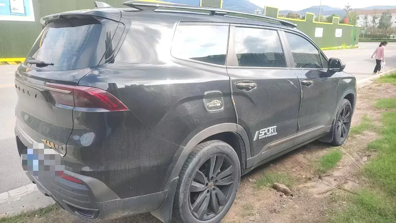 2022 GEELY OKAVANGO thumbnail 4