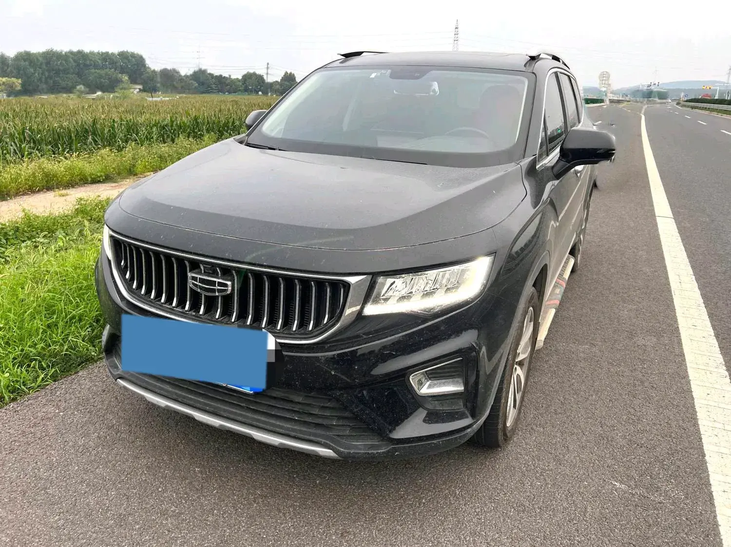 2022 GEELY OKAVANGO view 1