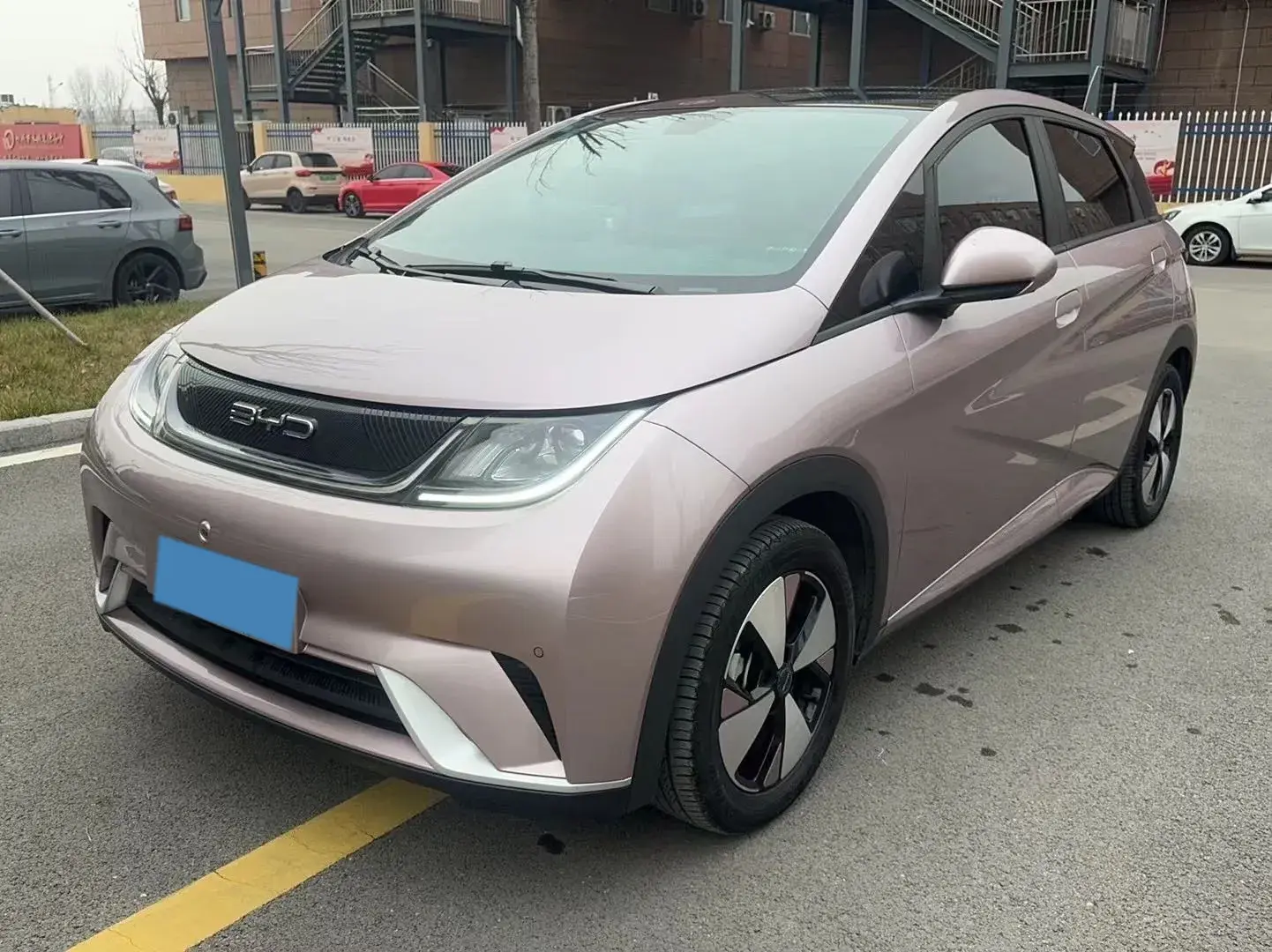 2023 BYD DOLPHIN view 1