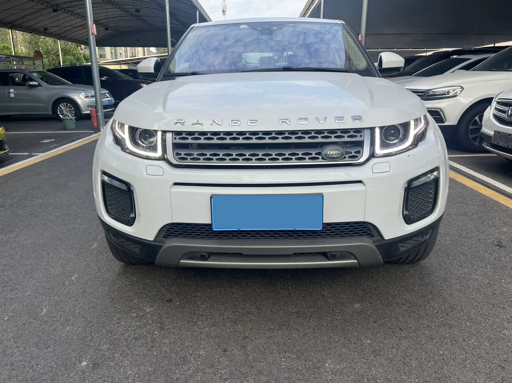 2018 LAND ROVER thumbnail 2