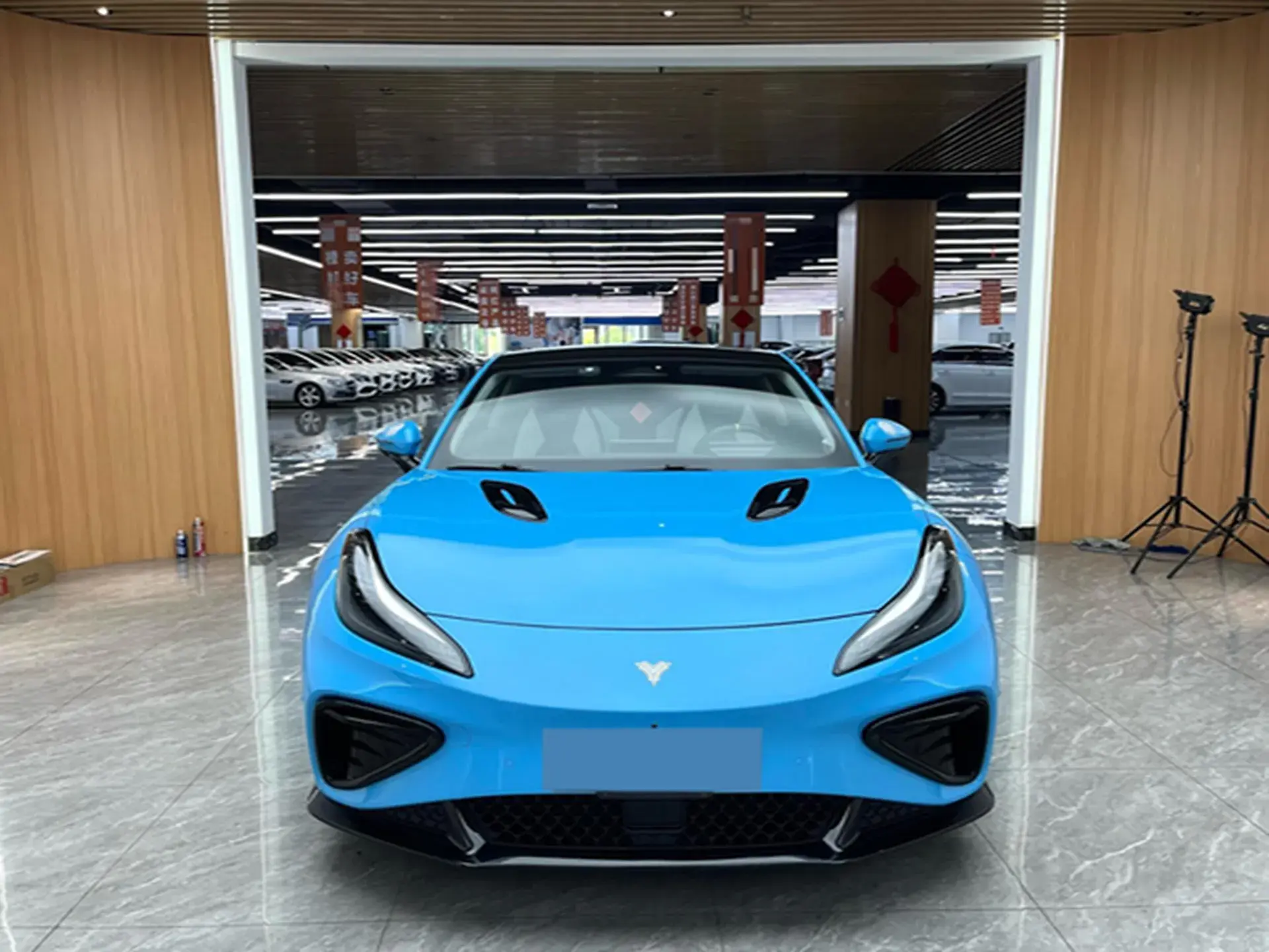 2023 NETA GT thumbnail 3