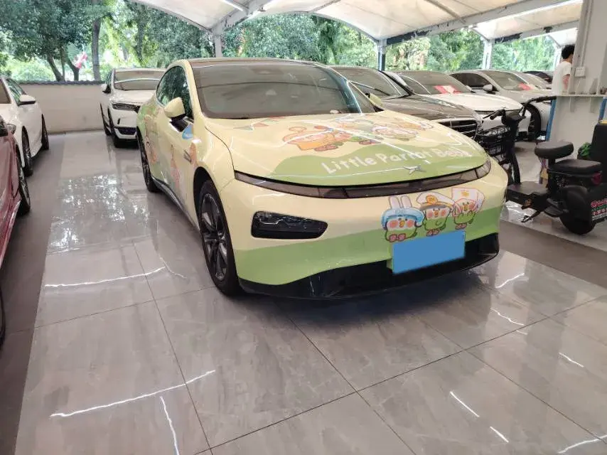 2020 XPENG P7 thumbnail 3