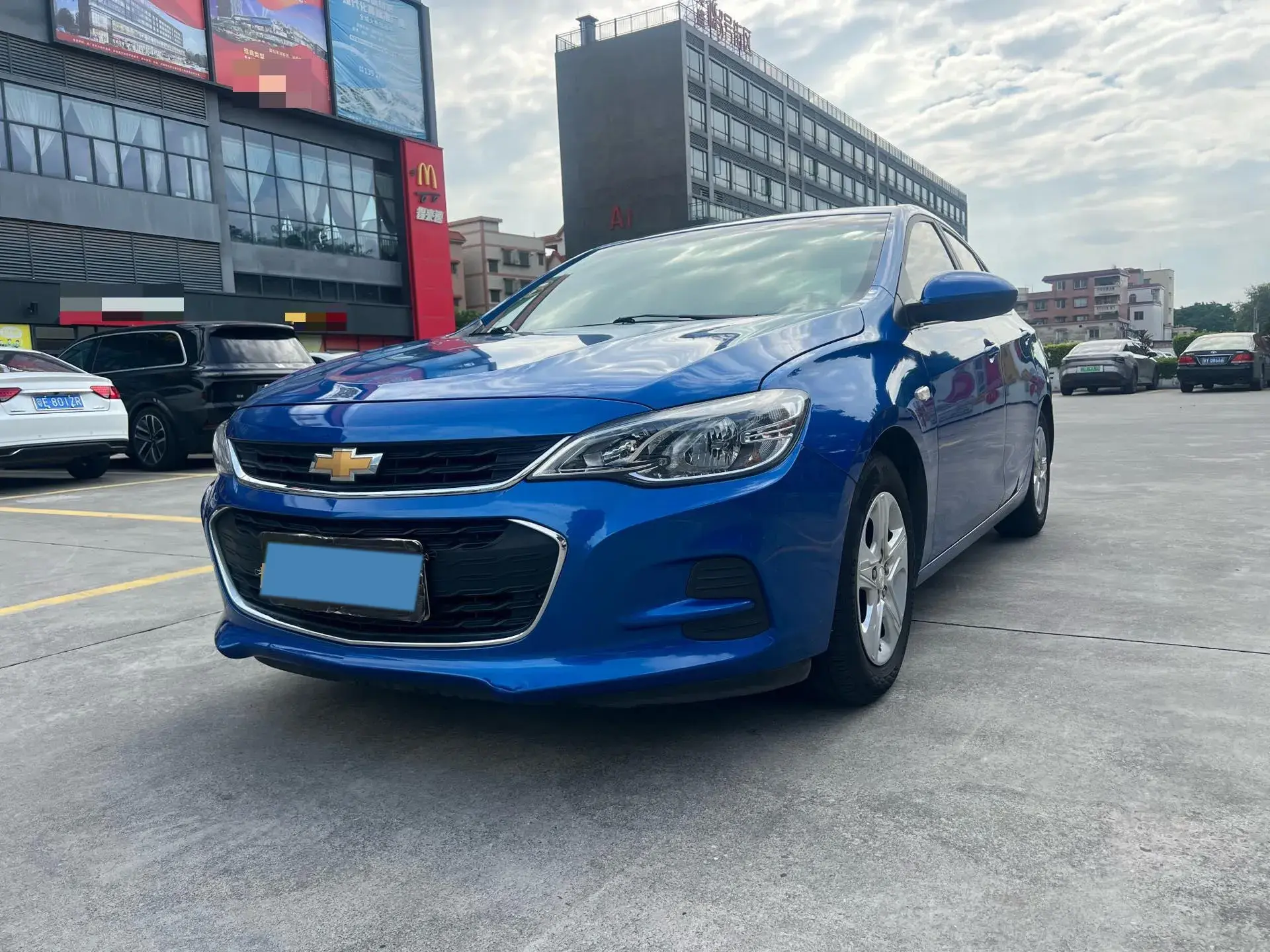 2019 CHEVROLET CAVALIER view 1
