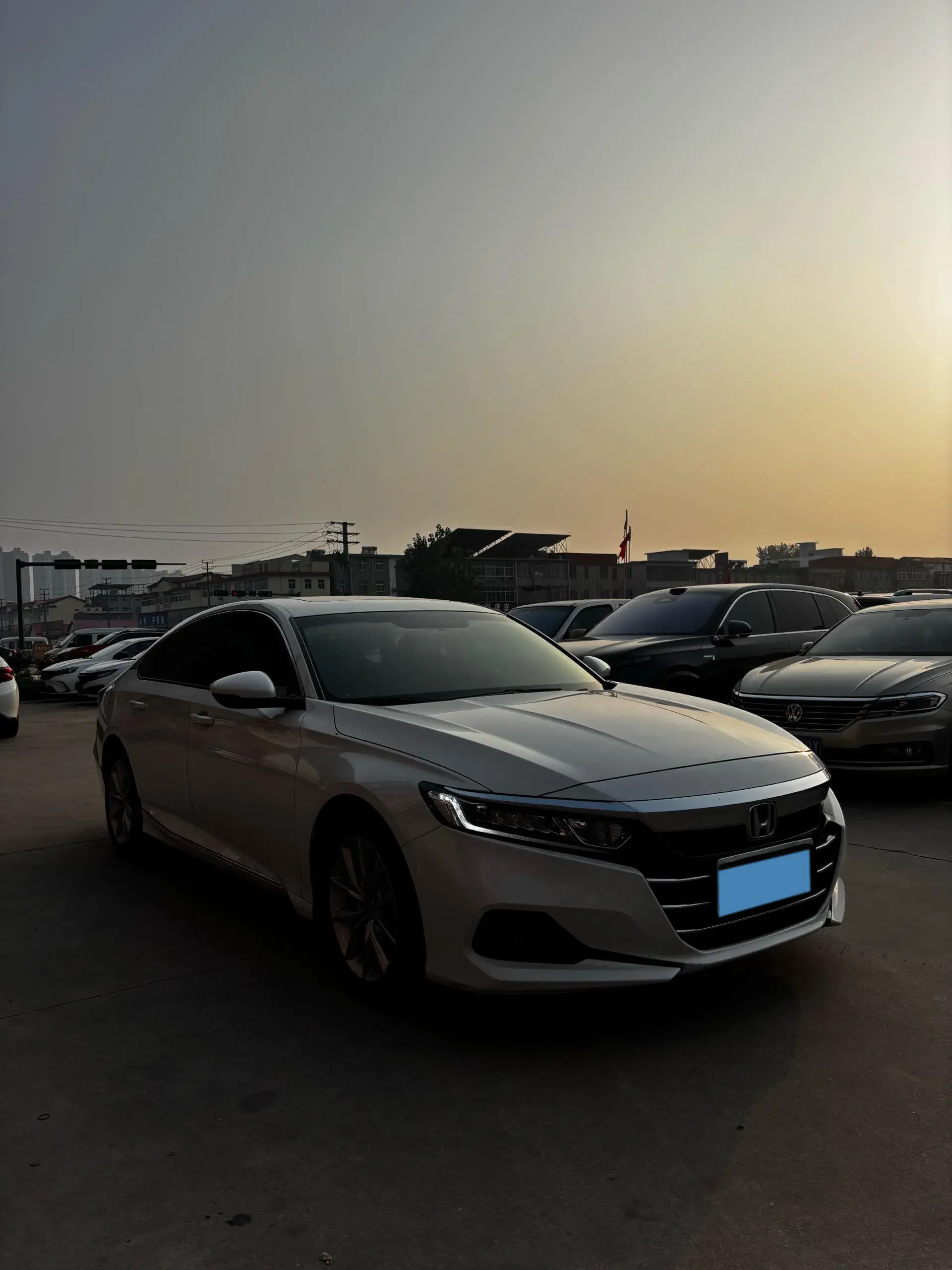 2022 HONDA ACCORD thumbnail 2