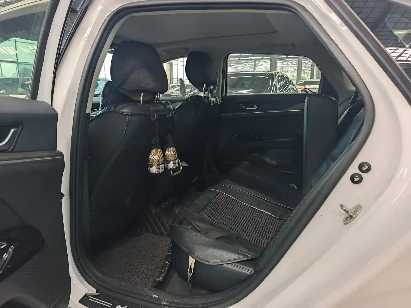 2020 KIA K5 thumbnail 3