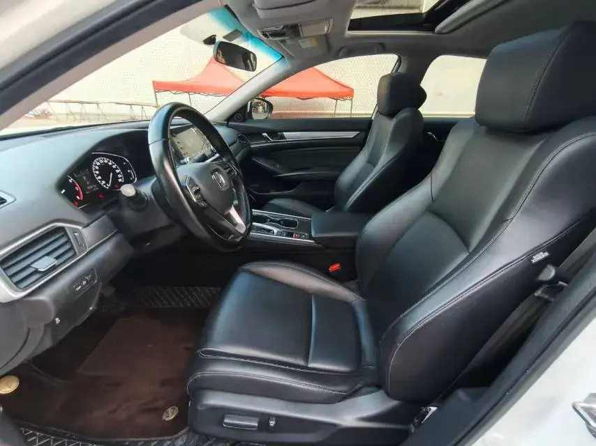 2018 HONDA ACCORD thumbnail 4