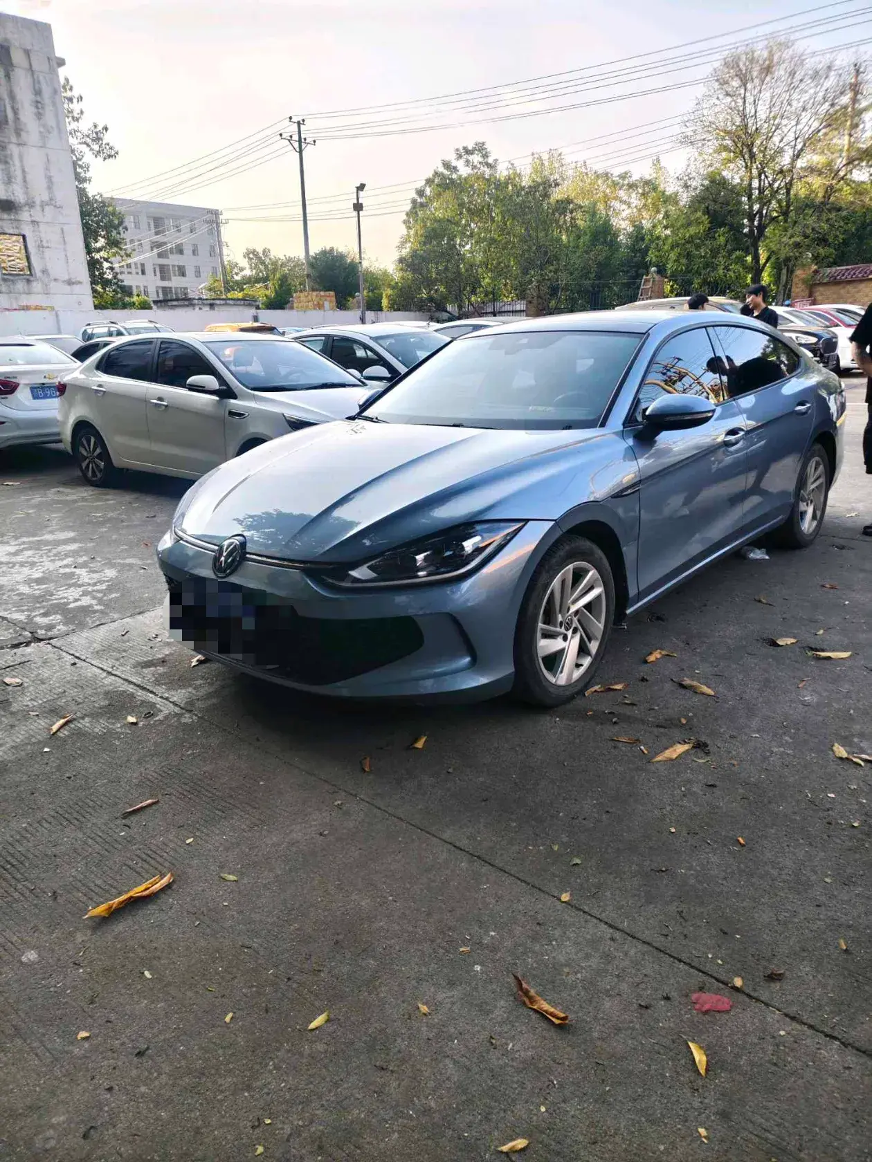 2022 VOLKSWAGEN LAMANDO view 1