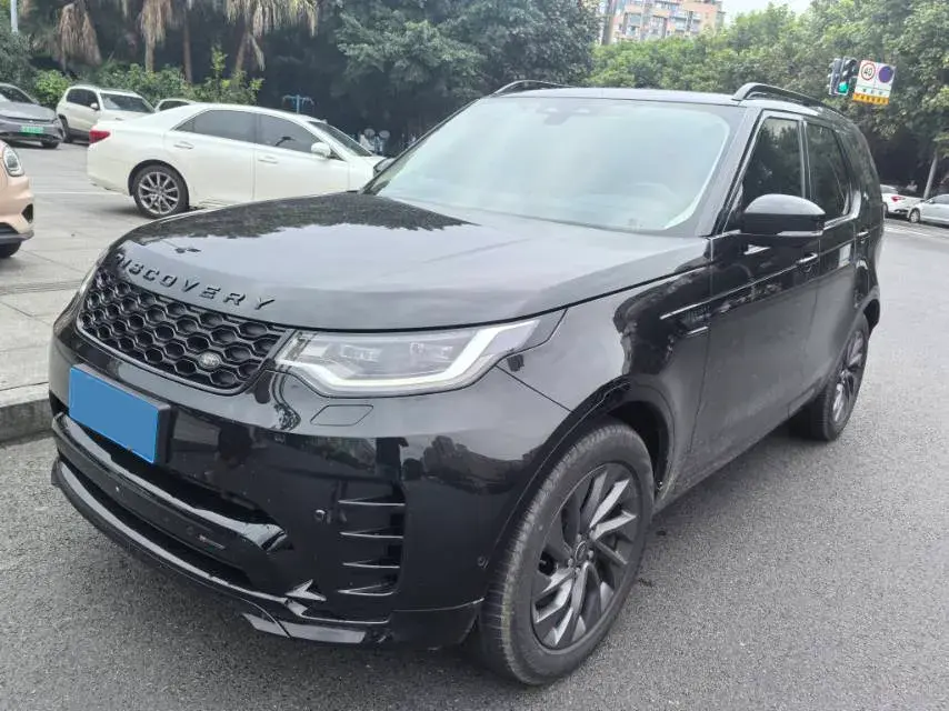 2021 LAND ROVER view 1