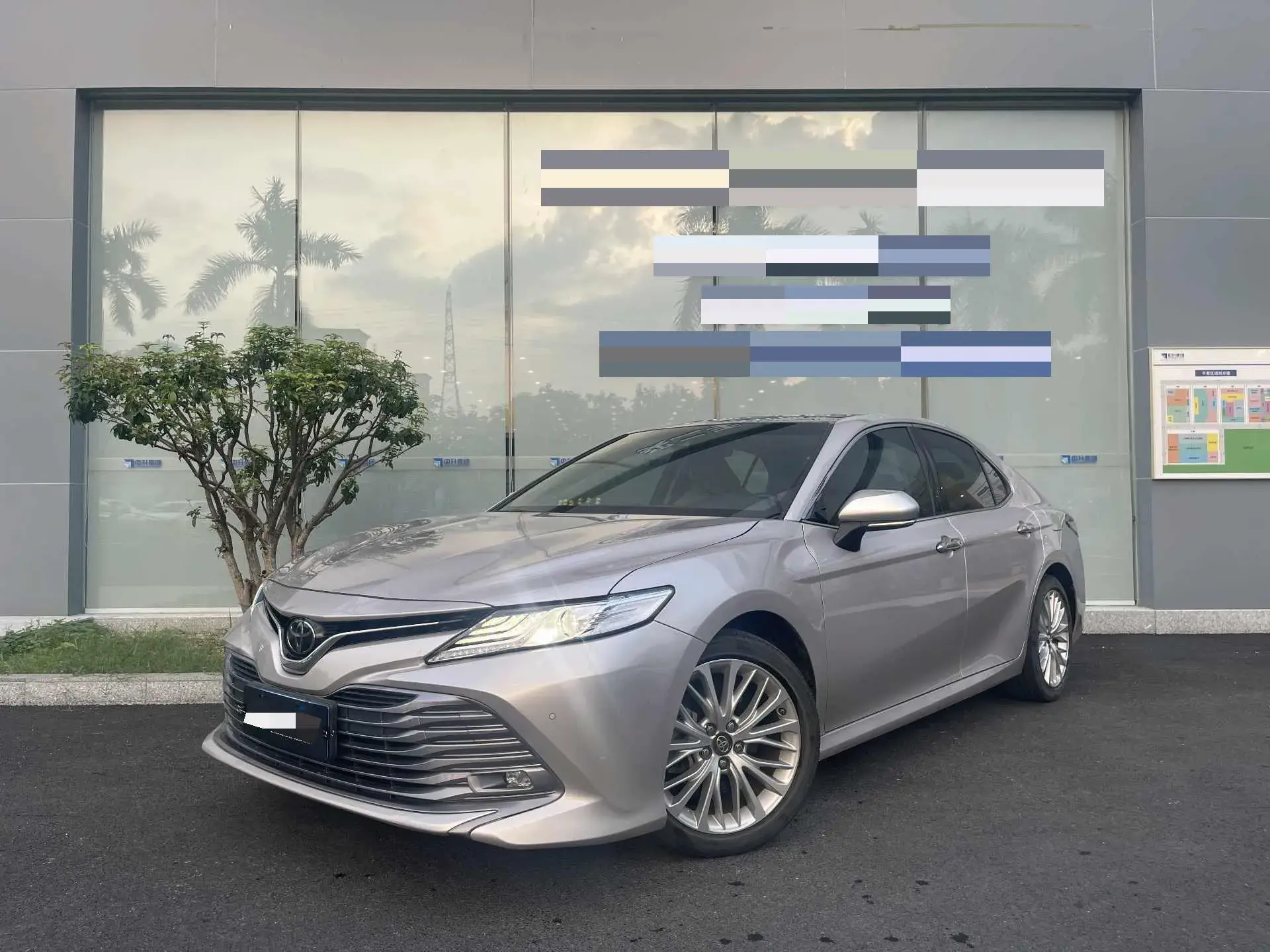 2019 TOYOTA CAMRY view 1