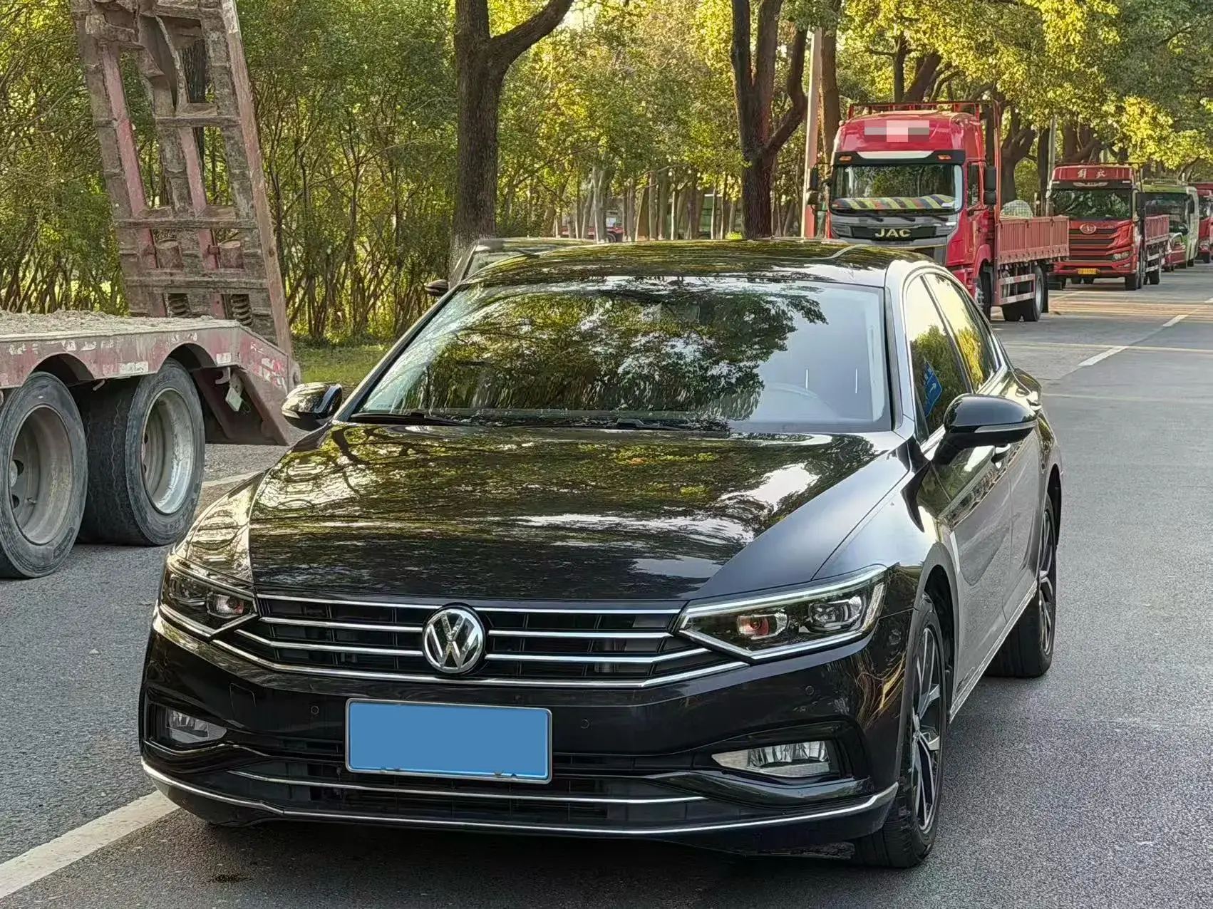 2019 VOLKSWAGEN MAGOTAN view 1