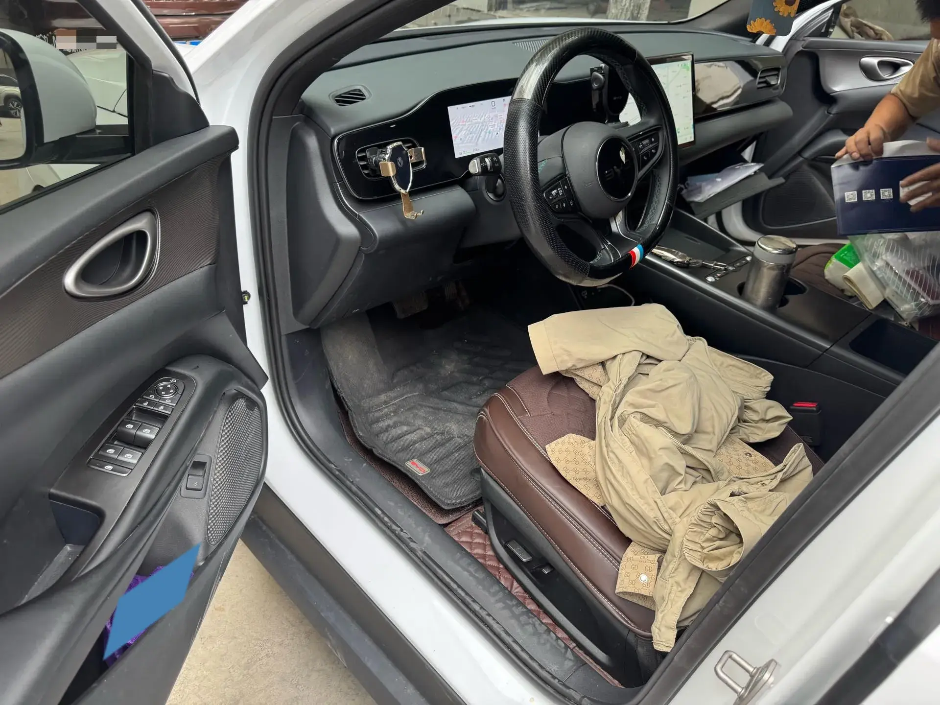 2025 BYD SEAL thumbnail 4