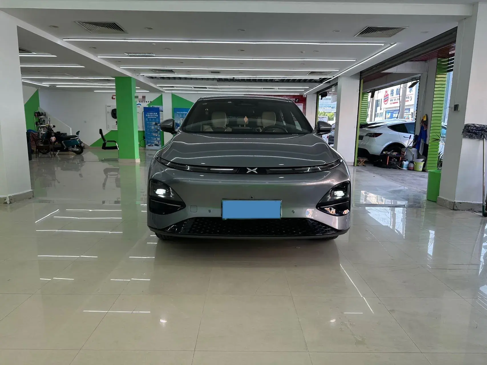 2023 XPENG G6 thumbnail 2