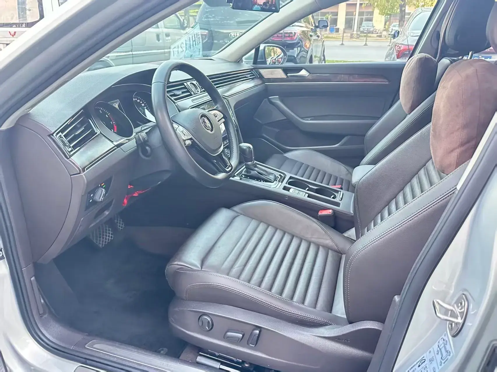 2018 VOLKSWAGEN MAGOTAN thumbnail 4