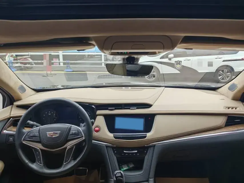 2022 CADILLAC XT5 thumbnail 3