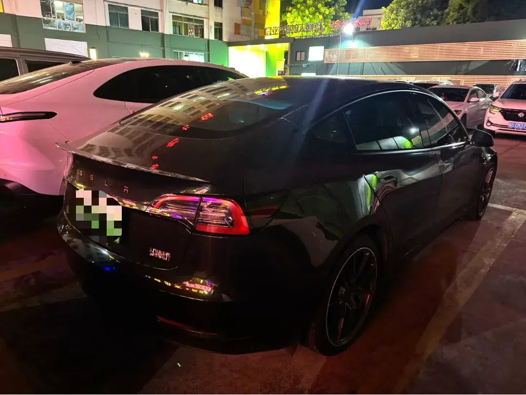 2022 TESLA MODEL thumbnail 2