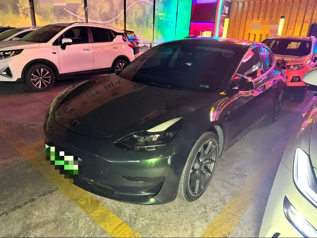 2022 TESLA MODEL view 1