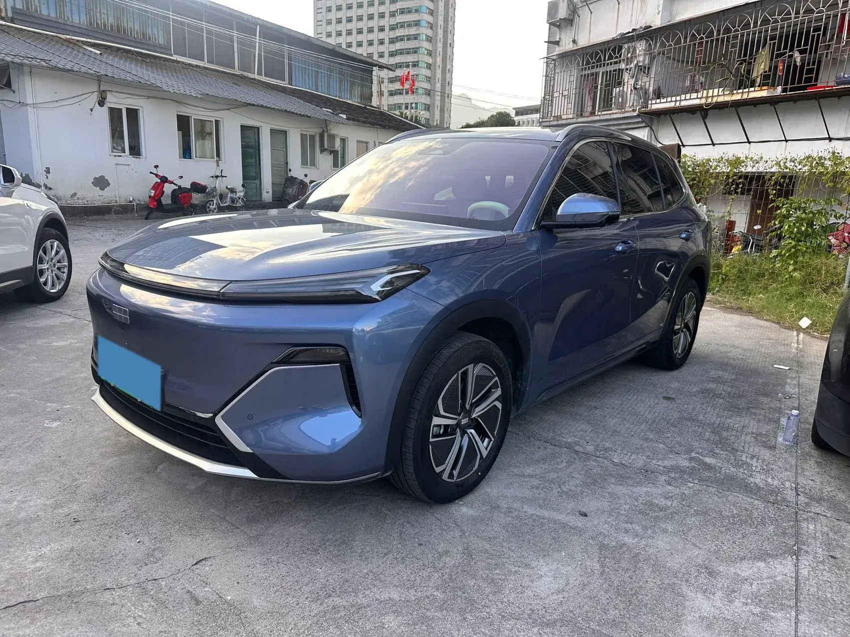 2025 GEELY GALAXY view 1