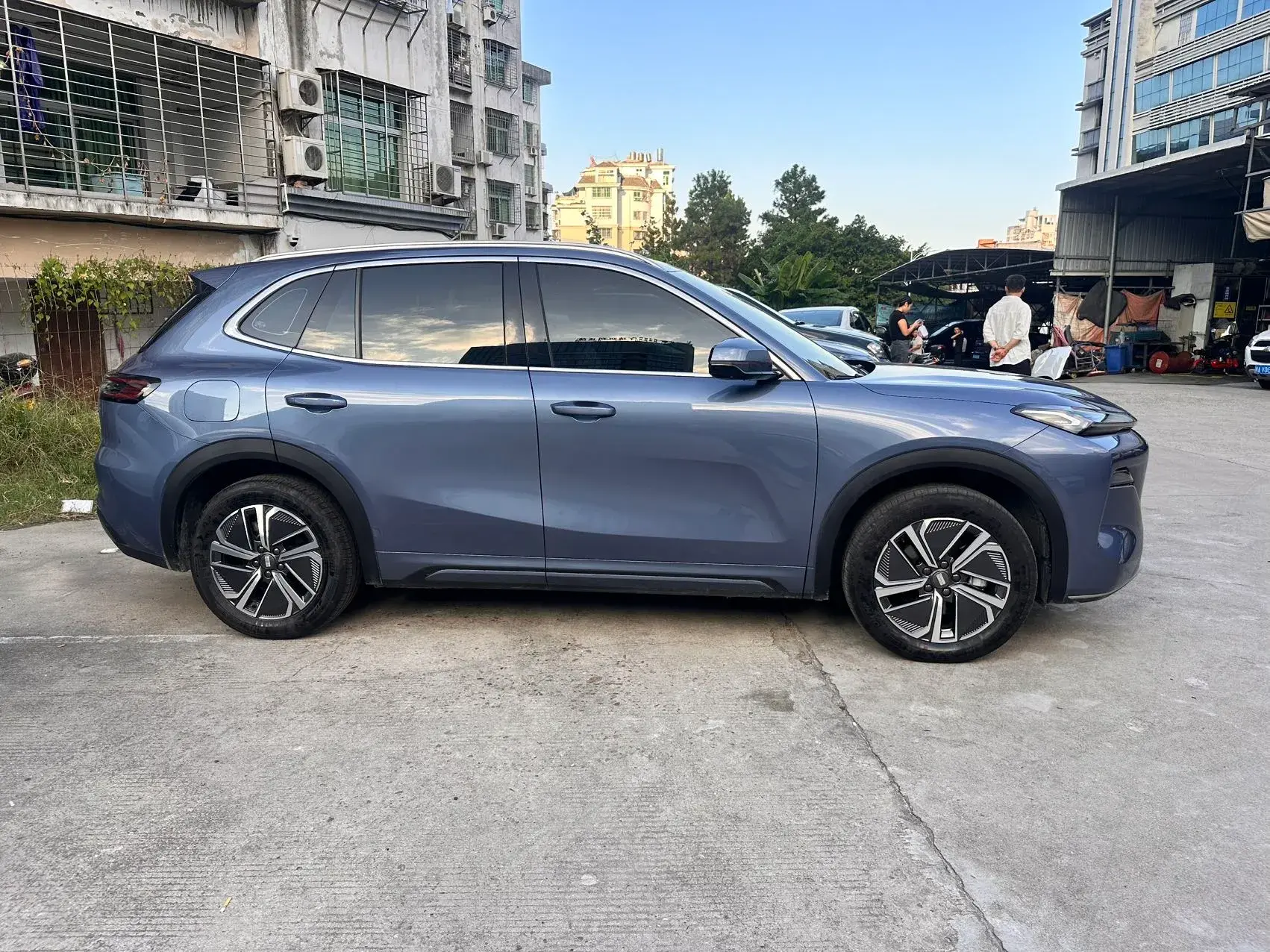 2025 GEELY GALAXY thumbnail 4