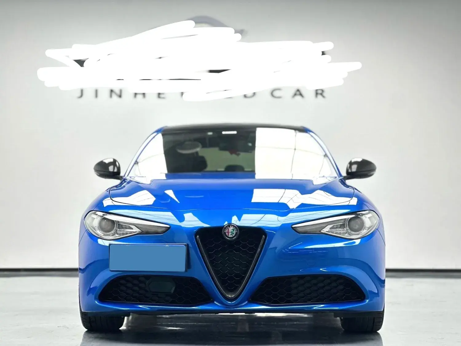 2017 ALFA ROMEO thumbnail 2