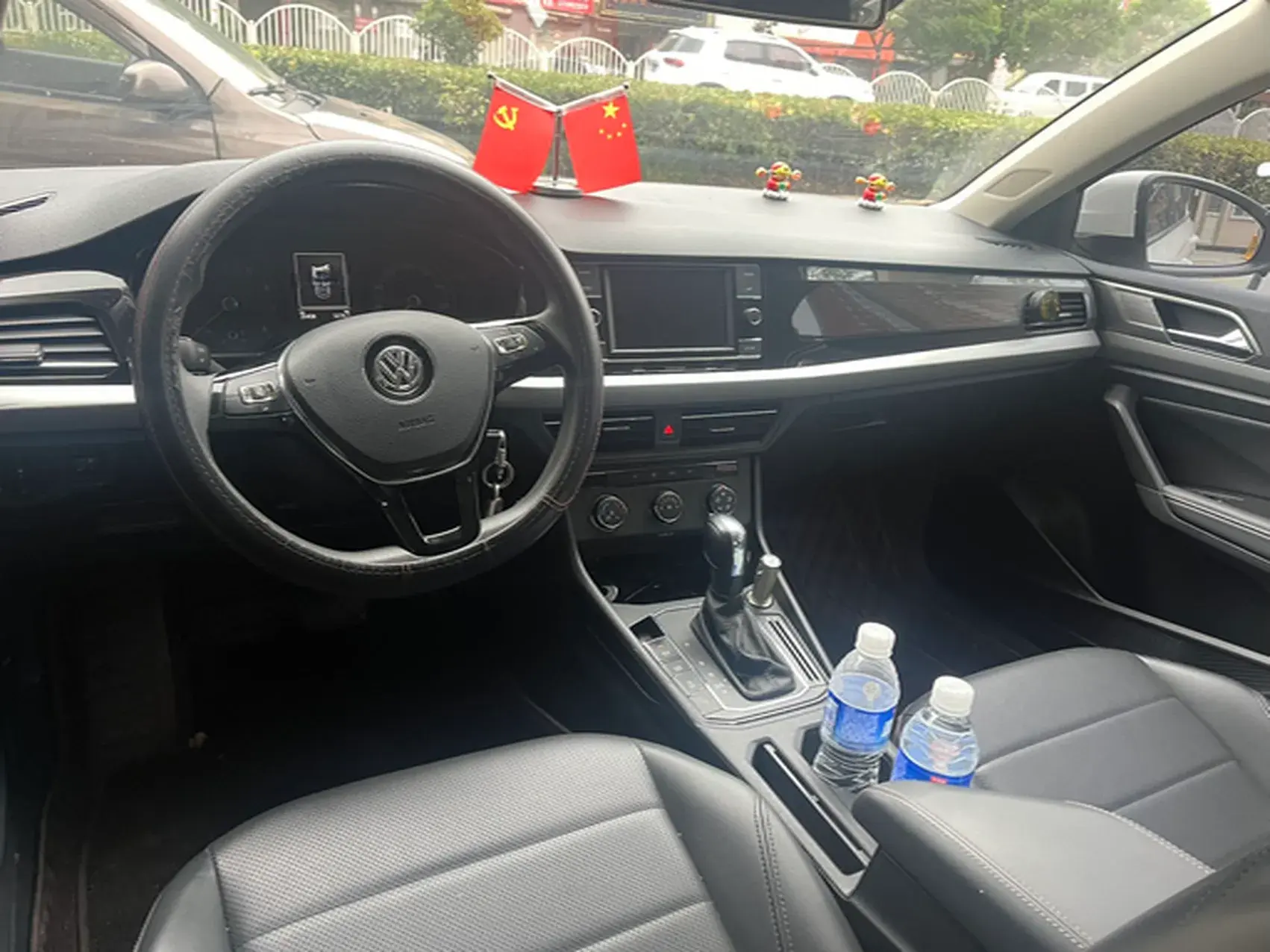 2019 VOLKSWAGEN LAVIDA thumbnail 3