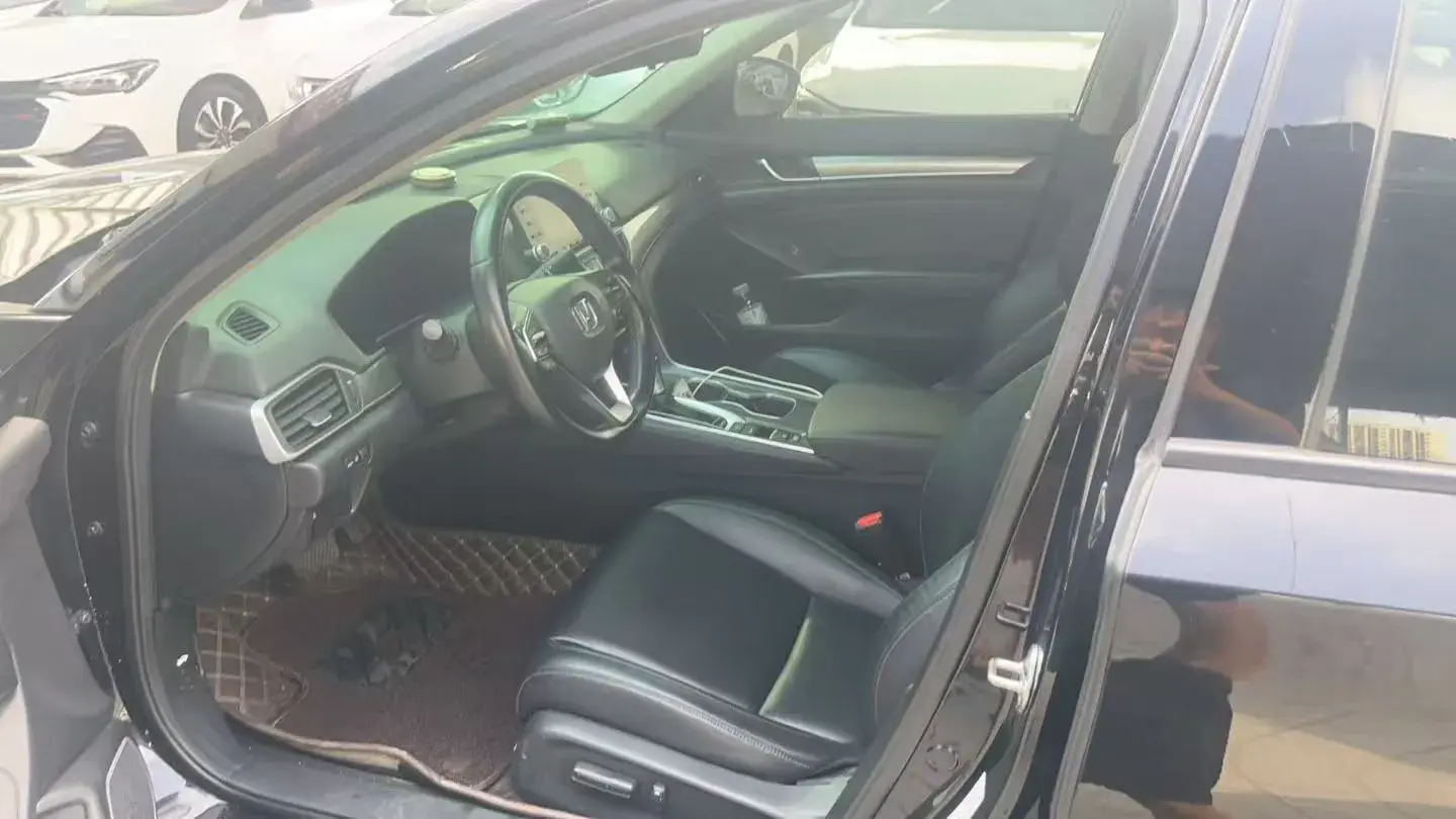 2018 HONDA ACCORD thumbnail 2