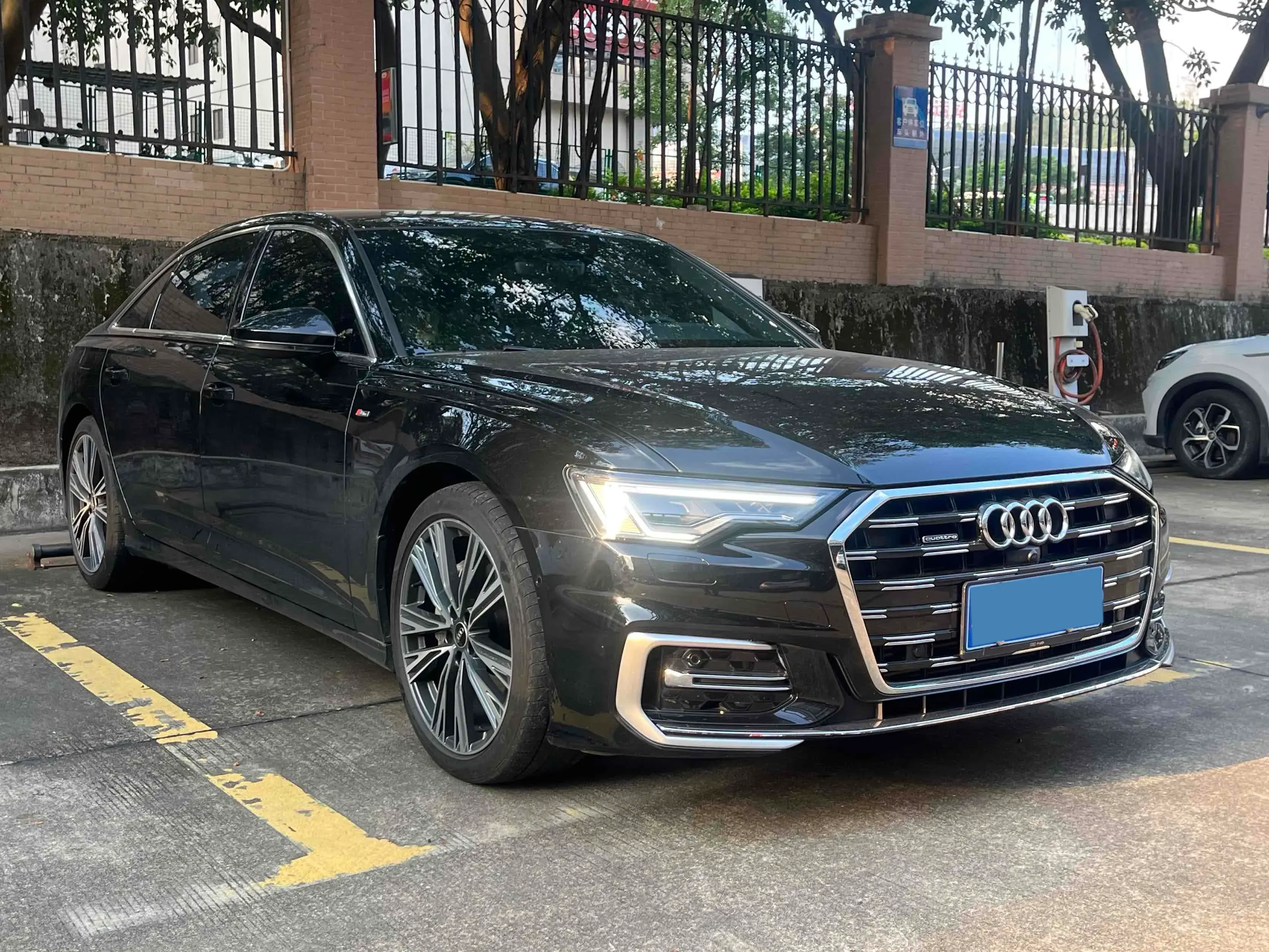 2023 AUDI A6L thumbnail 3