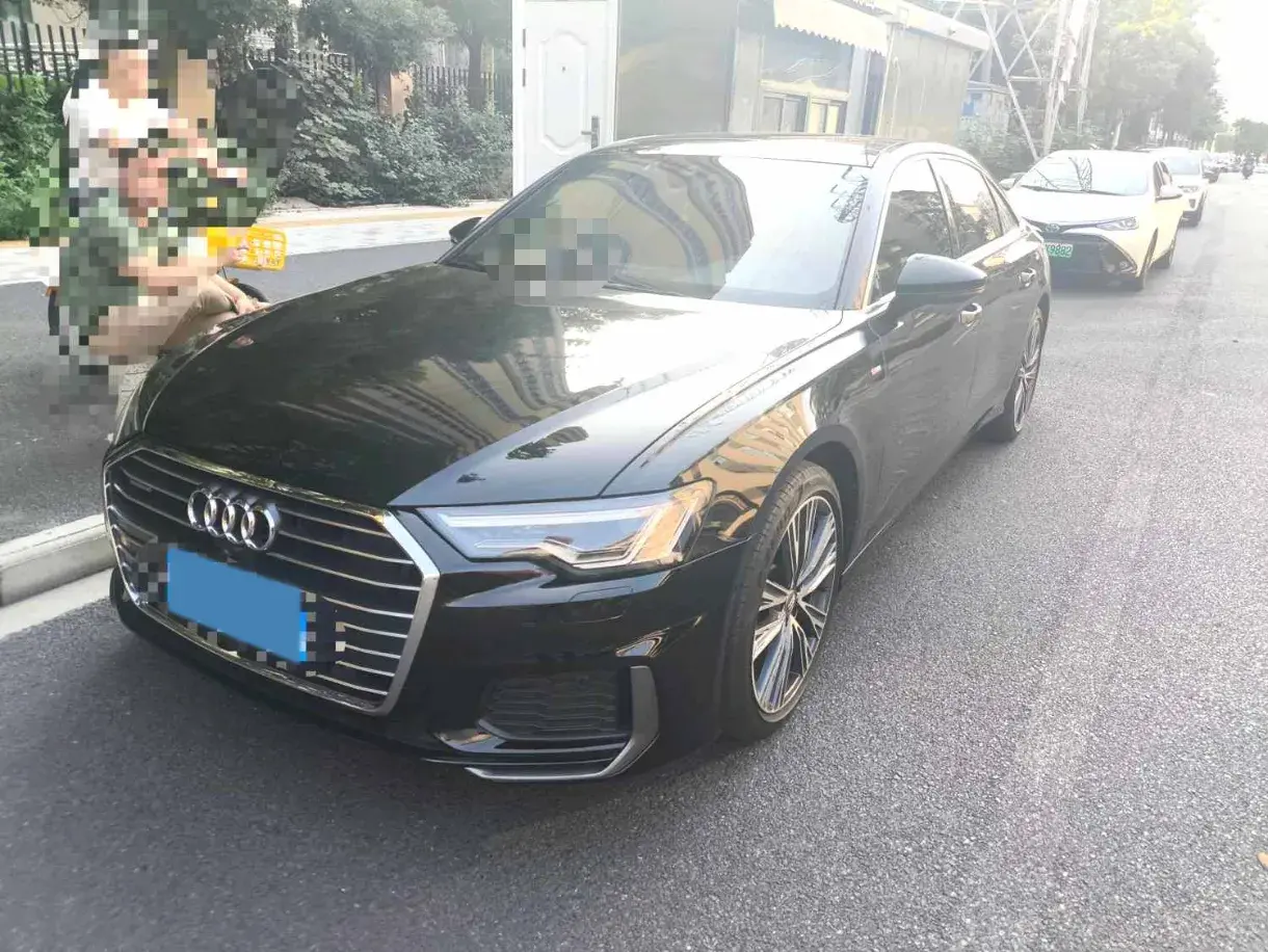 2021 AUDI A6L view 1