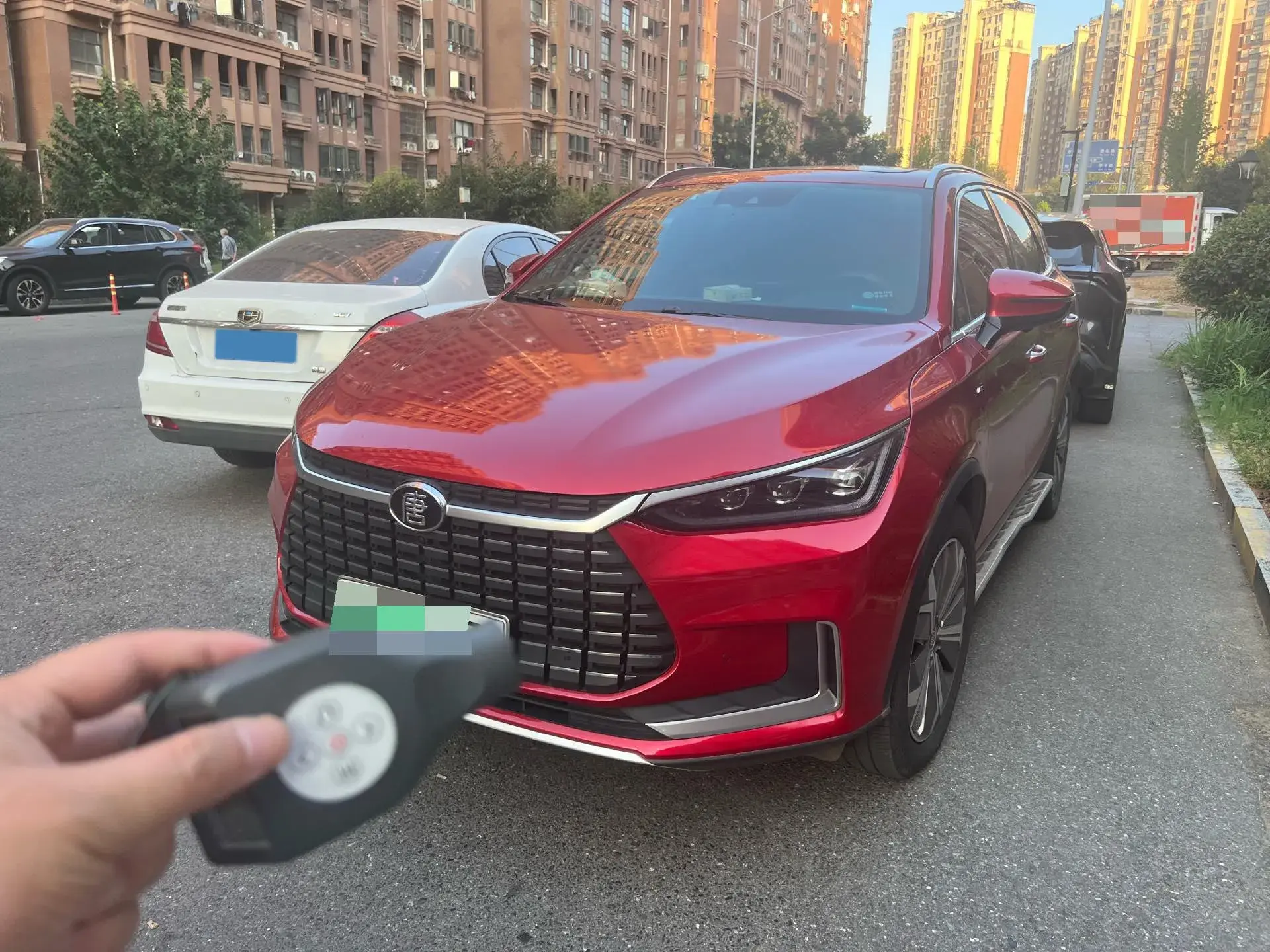 2021 BYD TANG view 1