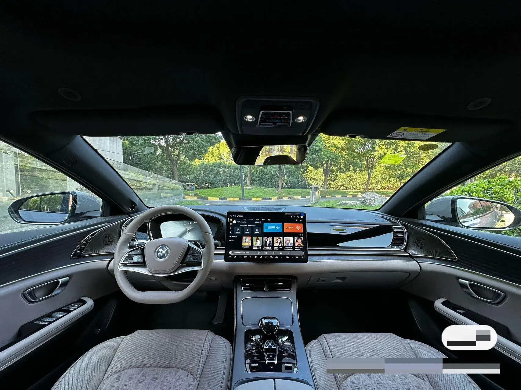 2025 BYD HAN thumbnail 3